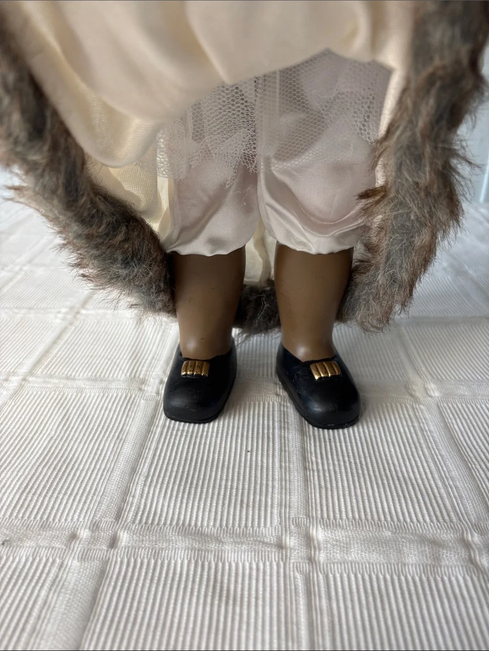 Pier 1 Imports African American Mrs. Claus Holiday Doll 17”